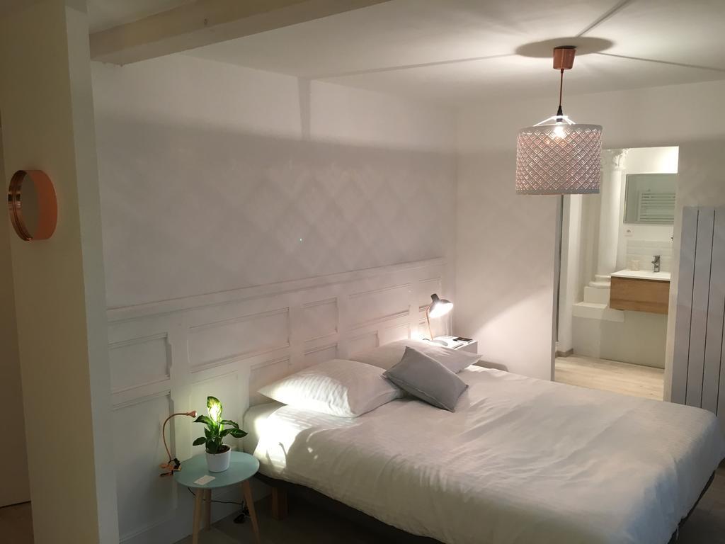 Gite Le Temple - Appart Hotel Verdun Zewnętrze zdjęcie